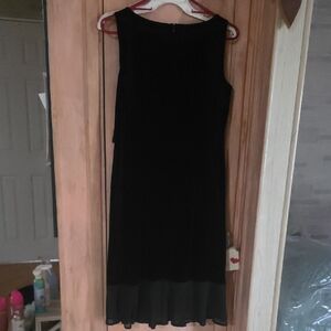 Jessica Howard Black Midi Dress